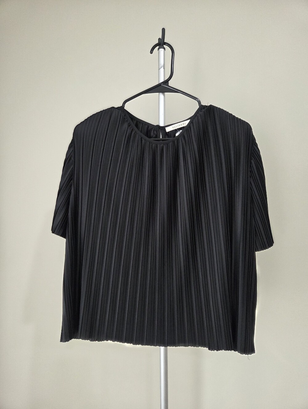 Ellison Black Pleated Short Sleeve Blouse Top Sz.L